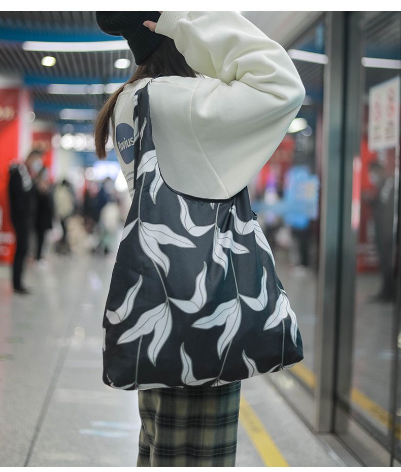 Large- order discount