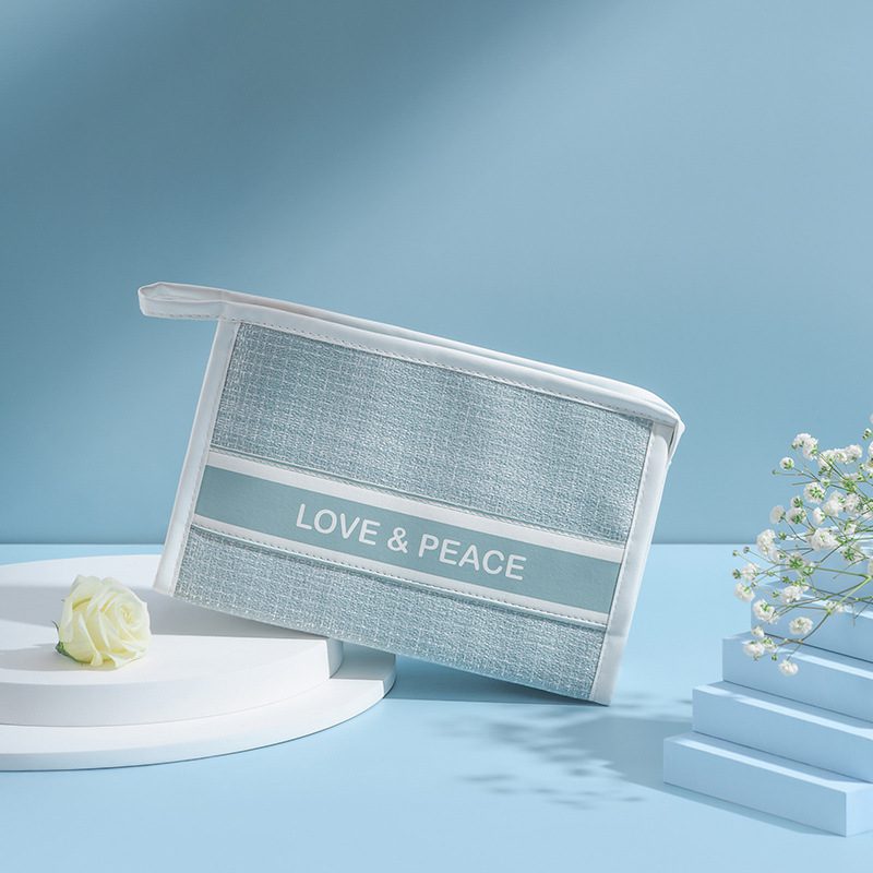 neceser de maquillaje a la última moda 