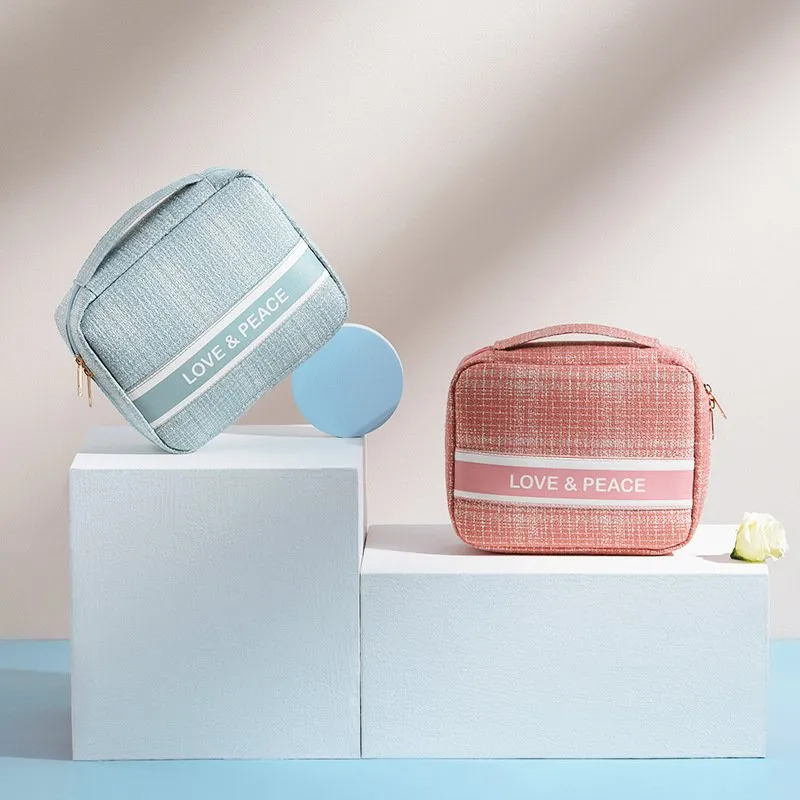 2022 Multifunctional Luxury Makeup Bag Made In China 5 multifunctional luxury makeup bag 5
