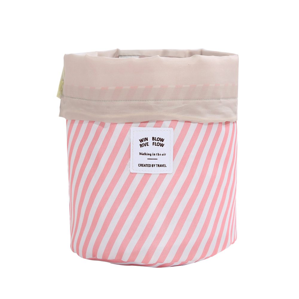 specjalna kosmetyczka do makijażu 