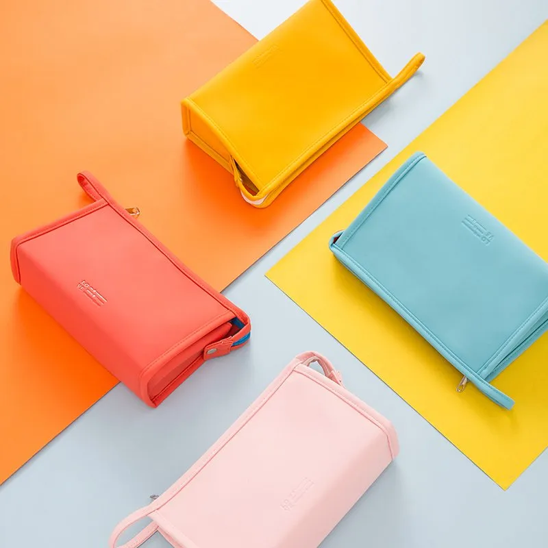 China Supplier Designed Cute Waterproof Makeup Bag Big Capacity for Distributor Import 5 waterproof makeup bag 1