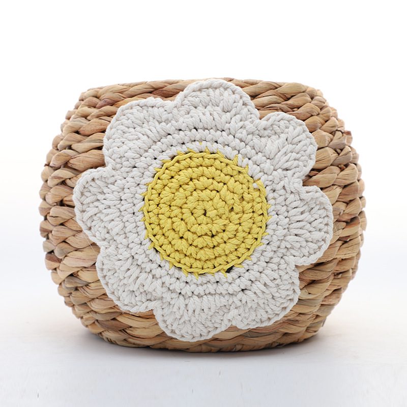 Cesta de flores em tecido