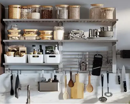 Almacenamiento en la pared de la cocina