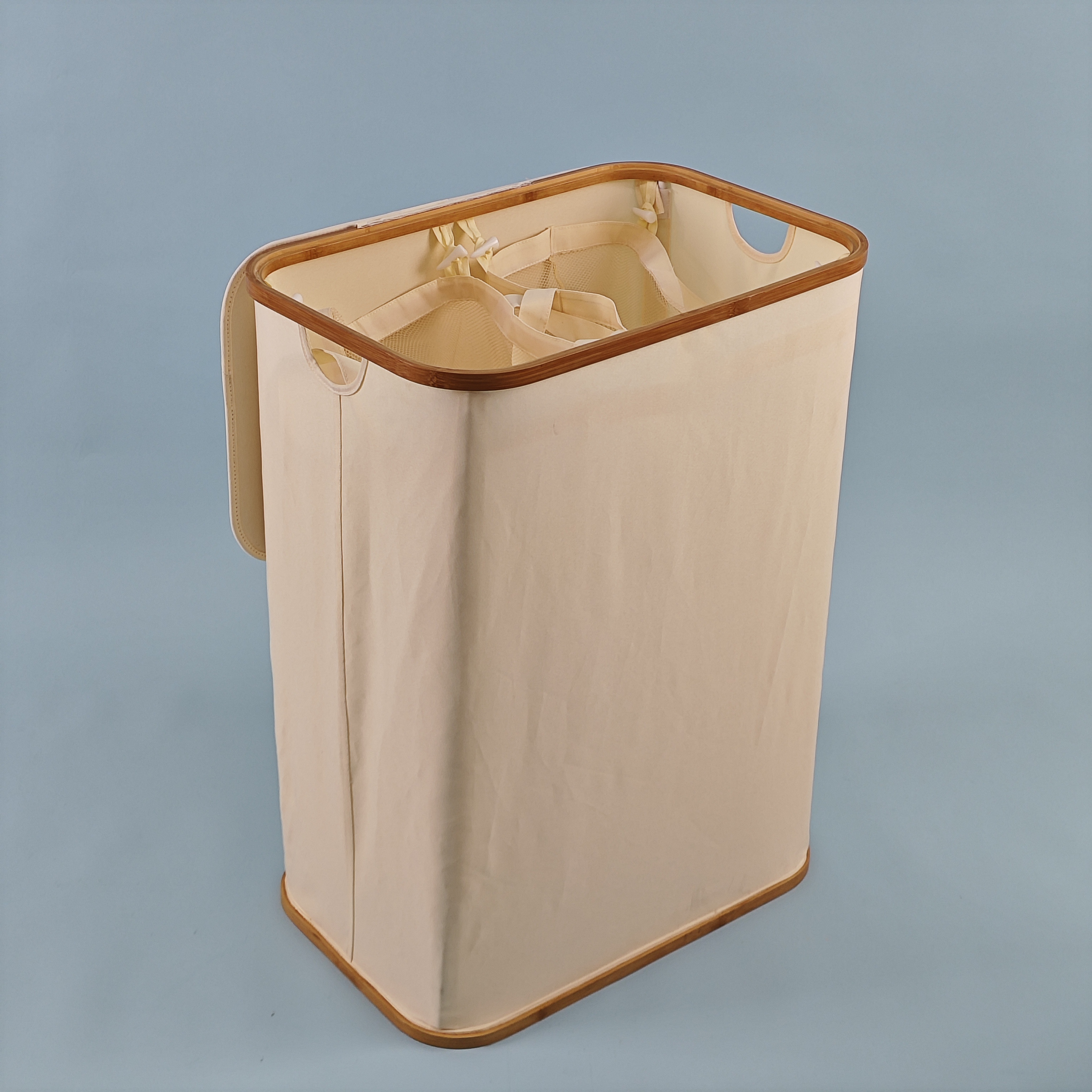 IMG 20230831 110522 Organizador de ropa de bambú con tapa