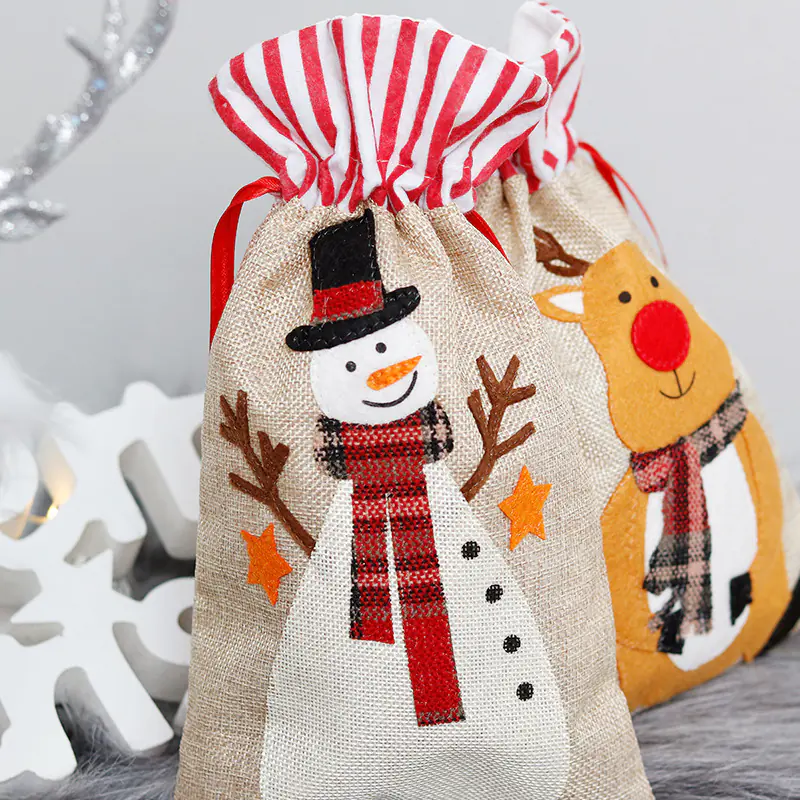 Cross-border Christmas Decoration Linen three-dimensional Embroidery Handbag Children's Gift Bag Candy Bag Storage Bag