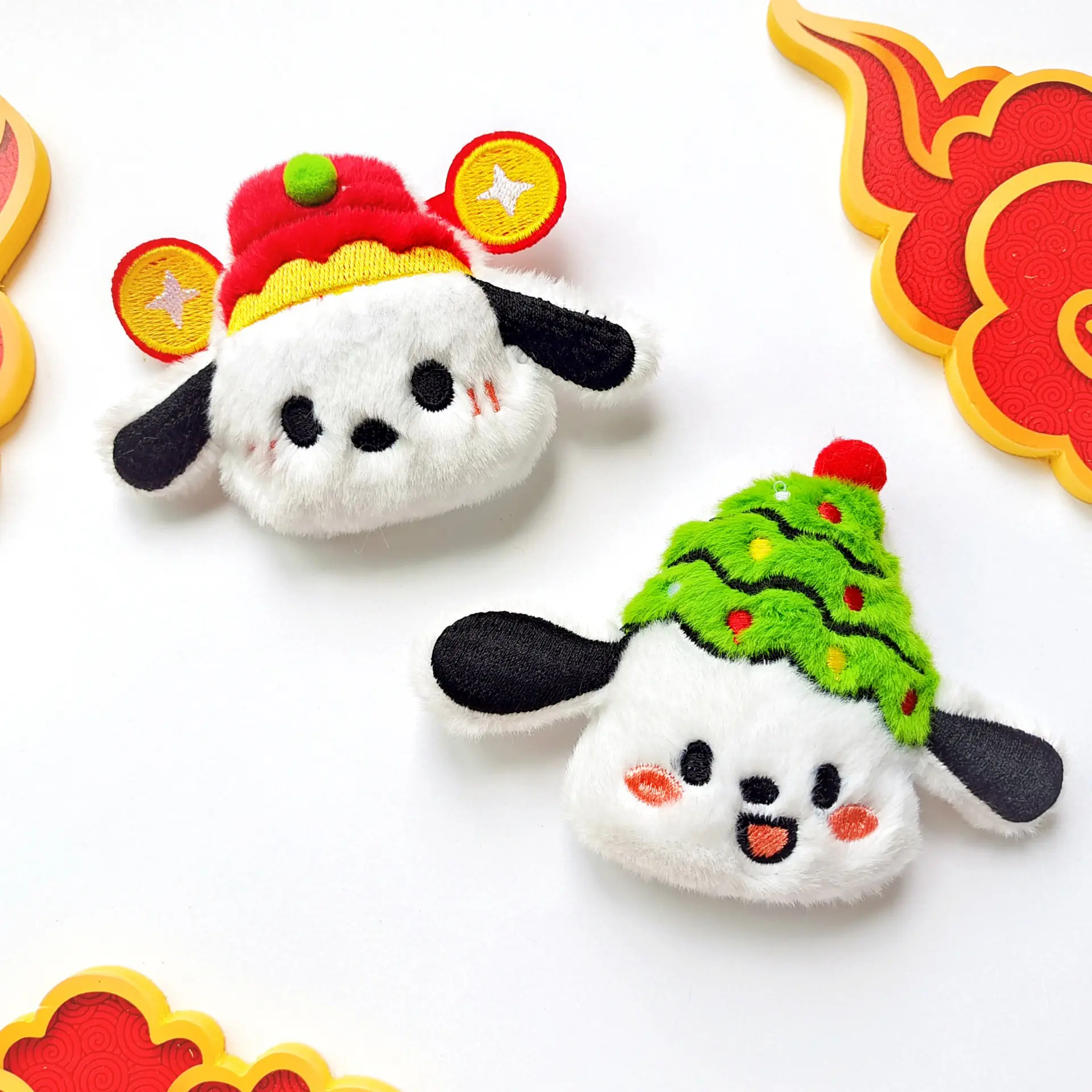 Creative New Plush Pacha Puppy Charm God of Fortune Dog Christmas Tree Brooch Cute Doll Accessories