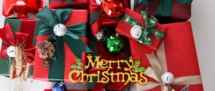 The Market Potential of Christmas-Themed Gifts: What Wholesalers Need to Know