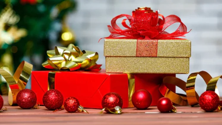 The Market Potential of Christmas-Themed Gifts: What Wholesalers Need to Know