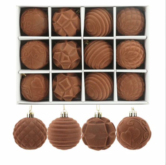 Bolas navideñas con revestimiento de terciopelo